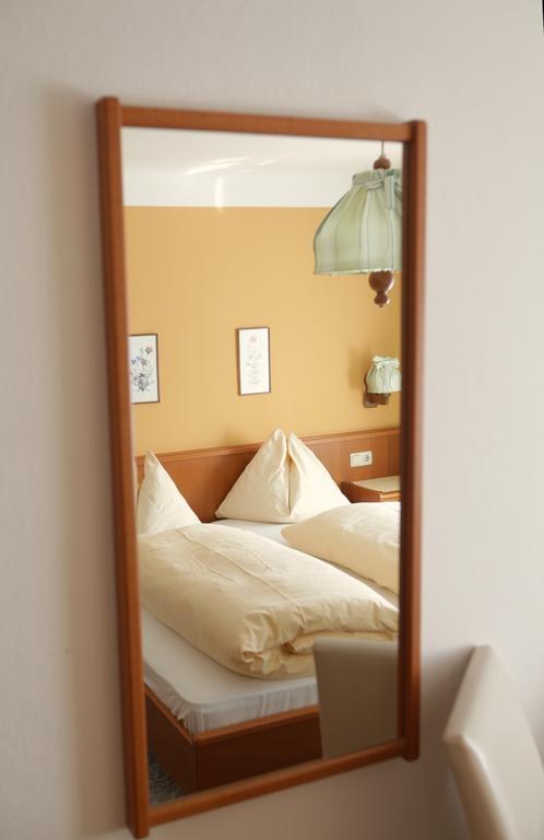 Gasthof Franz Von Assisi Guest House Anif Rom bilde
